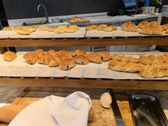 -筠咖啡西餐厅(上海国展宝龙丽筠酒店)