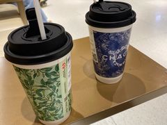 -喜茶(北京华贸购物中心店)
