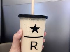 -星巴克臻选(上海合生汇1F店)