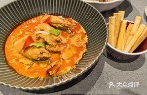 Thai Curry Shrimp with French Bread