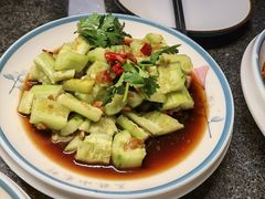 凉拌黄瓜-三妹小龙虾·黄油蟹(华侨城总店)