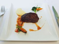 慢烤新西兰草饲牛里脊佐土豆泥-蝶舍·MAISON PAPILLON