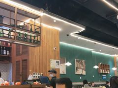大堂-胡须佬鸡煲四季火锅店(石厦西村直营店)