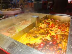 -二荆条·蜀鲜汇城市森林火锅