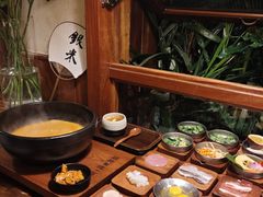 -银米·云南传统过桥米线(双廊黑金冠店)