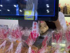 零售区-红房子西点(汇联商厦天钥桥路店)