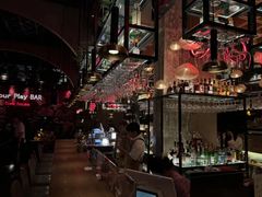 -FOUR PLAY BAR