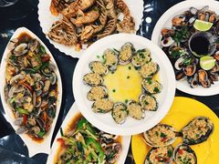 -覃记海鲜美食餐厅