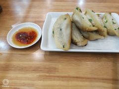 -小姜锅贴(凤凰街店)