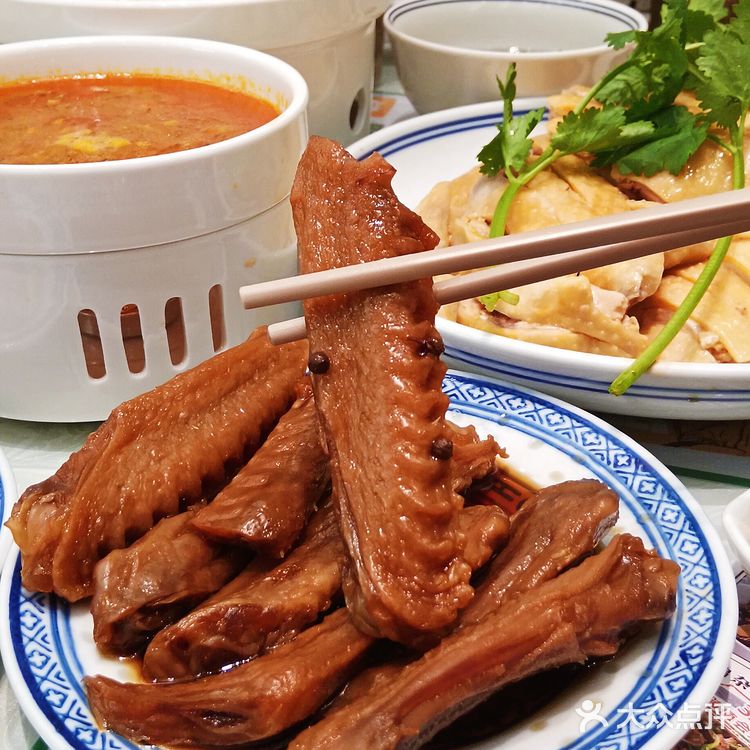 苏州城也有老上海风潮,白斩鸡正是儿时的味道~