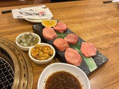 -炼火烤肉店