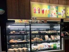 面包甜点陈列柜-星巴克(宝山万达店)