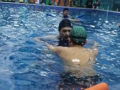 -Swim斯卫姆国际儿童游泳中心(红博中央公园店)