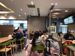 大堂-德克士(虹桥火车站店)