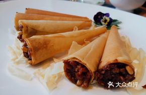 Satay Duck Roll