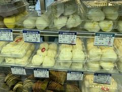 -白玉兰食品甜凤店(合生汇店)