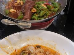-东口码头·烧鸽子·鱼头泡饼·地方菜(金鹰悦城店)