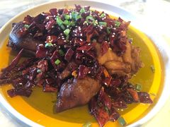张家沱香辣蹄-懒人盐府人家(航天桥店)