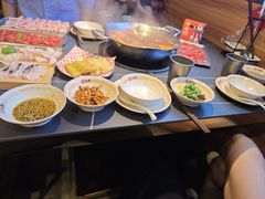 -由衷贵州酸汤牛肉火锅(新桥店)