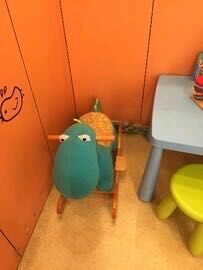 -瑞尔齿科(上海长风大悦城店)