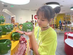 -m豆巧克力世界(上海世茂广场店)