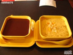 百合红豆沙、杨枝甘露-满记甜品(王府井北京市百货大楼店)