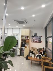 -韩国丽安形象设计