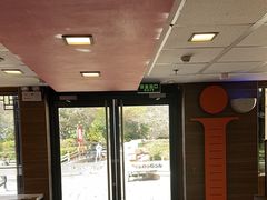 -麦当劳(丽江玉河广场店)