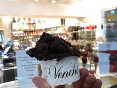 -VENCHI 闻绮(北京国贸商城店)