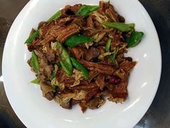 -老码头黑皮肘子锅包肉熏酱水饺(文政街店)