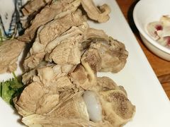 手抓羊排-清真·伊清阁餐厅