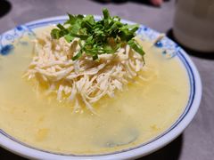 -肖四女乐山跷脚牛肉(江北星街坊店)