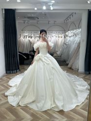 点击看大图 -予白婚纱礼服馆