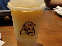 -喜茶(迪士尼小镇·平行宇宙店)