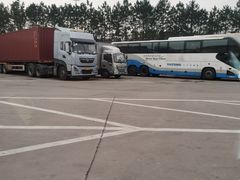 -鹰潭服务区-停车场