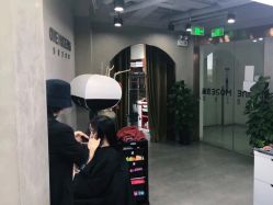 -变画·发型STUDIO