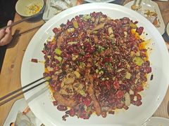 -临界音乐酒馆·小龙虾·江湖菜(华熙LIVE·鱼洞店)