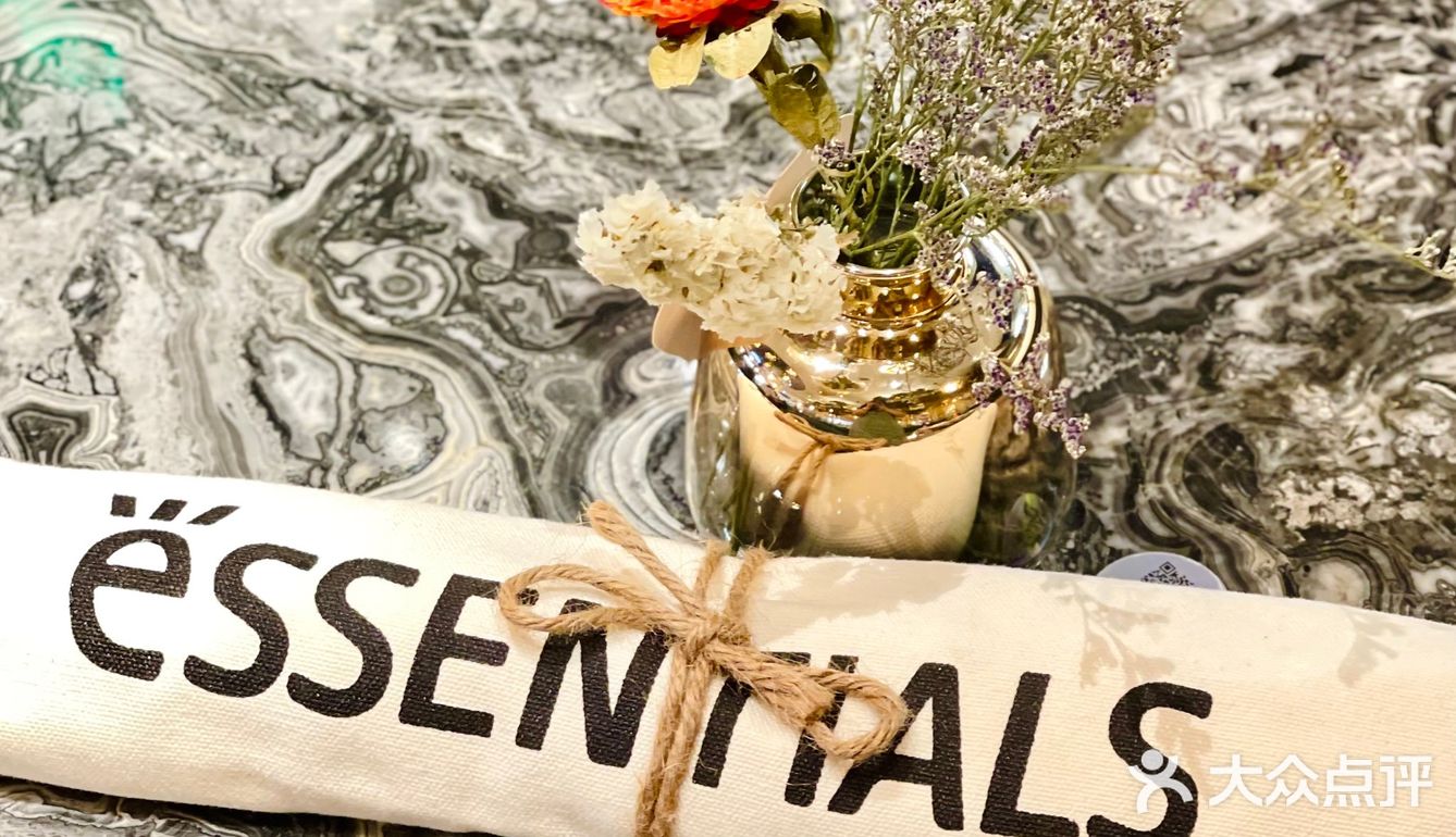 🎊广州新店｜首试太古汇轻奢风西餐厅｜Essentials