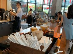 -星巴克臻选(惠州华贸天地1楼店)