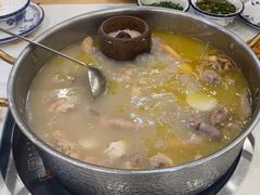 -朴小妹人参鸡汤火锅(长白山万达店)