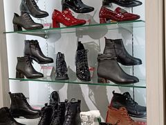 -云柏鞋业(十里堡店)