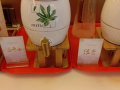 -极光口腔·矫正种植修复(锦江店)