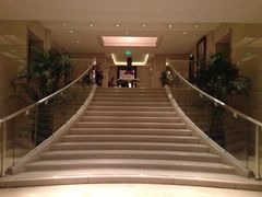 iphone_upload_pic-LONG BAR 廊吧(外滩华尔道夫酒店)