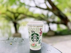 芥末开心果拿铁-星巴克(西湖天地店)