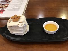 蜂蜜杏仁冰淇淋-MADO冰淇淋咖啡馆(淘金店)