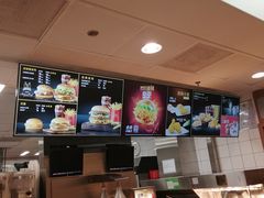 -麦当劳(轻轨曹杨路店)