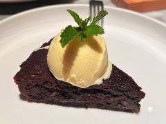 布朗尼配冰淇淋-HERB SPICE(来凤街店)