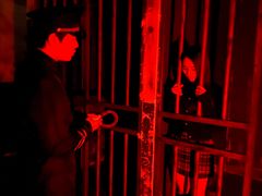 -关你鬼室大型密室逃脱(佛山创意园店)