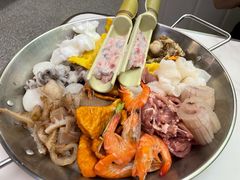 -捞小鲜虾滑海鲜自助火锅(嵊州吾悦店)