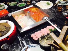 -二荆条·蜀鲜汇城市森林火锅